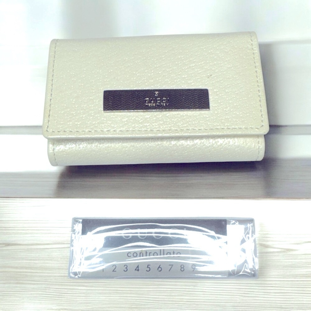 Gucci Cream Leather Key Holder